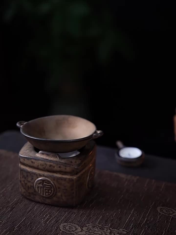 Retro Ceramic Aromatherapy Candle Holder